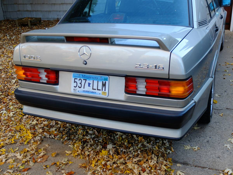 Illustration for article titled For $17,500, Could This 1987 Mercedes 190 Cosworth 2.3 16v Be a Cos You Could Get Behind?
